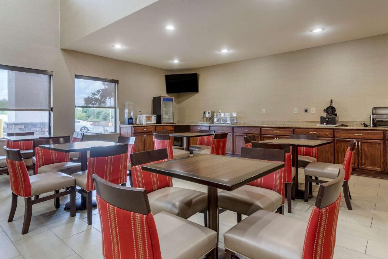 ממפיס Comfort Suites מראה חיצוני תמונה