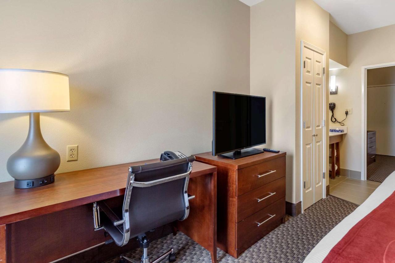 ממפיס Comfort Suites מראה חיצוני תמונה